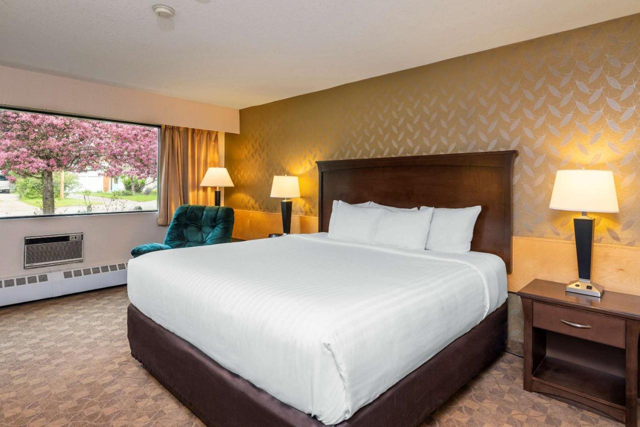 Prestige Riverside Lodge Quesnel Kültér fotó